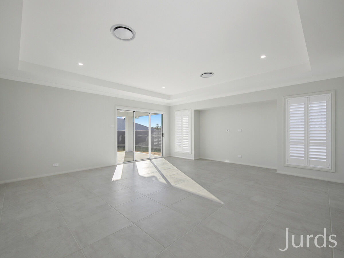 17 Moran Parkway, North Rothbury, North Rothbury - Thumbnail 5