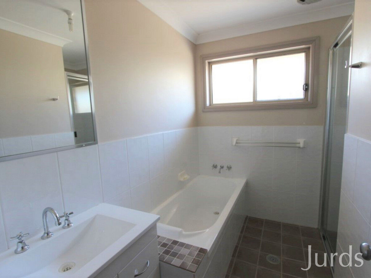 11A Anzac Avenue, CESSNOCK NSW 2325