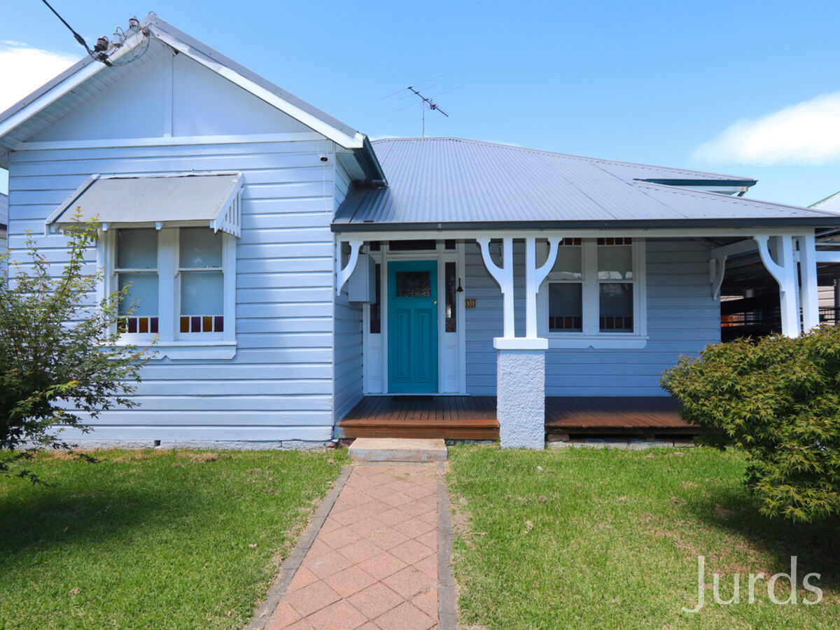 SPACIOUS HOME IN GREAT LOCATION Jurds Real Estate