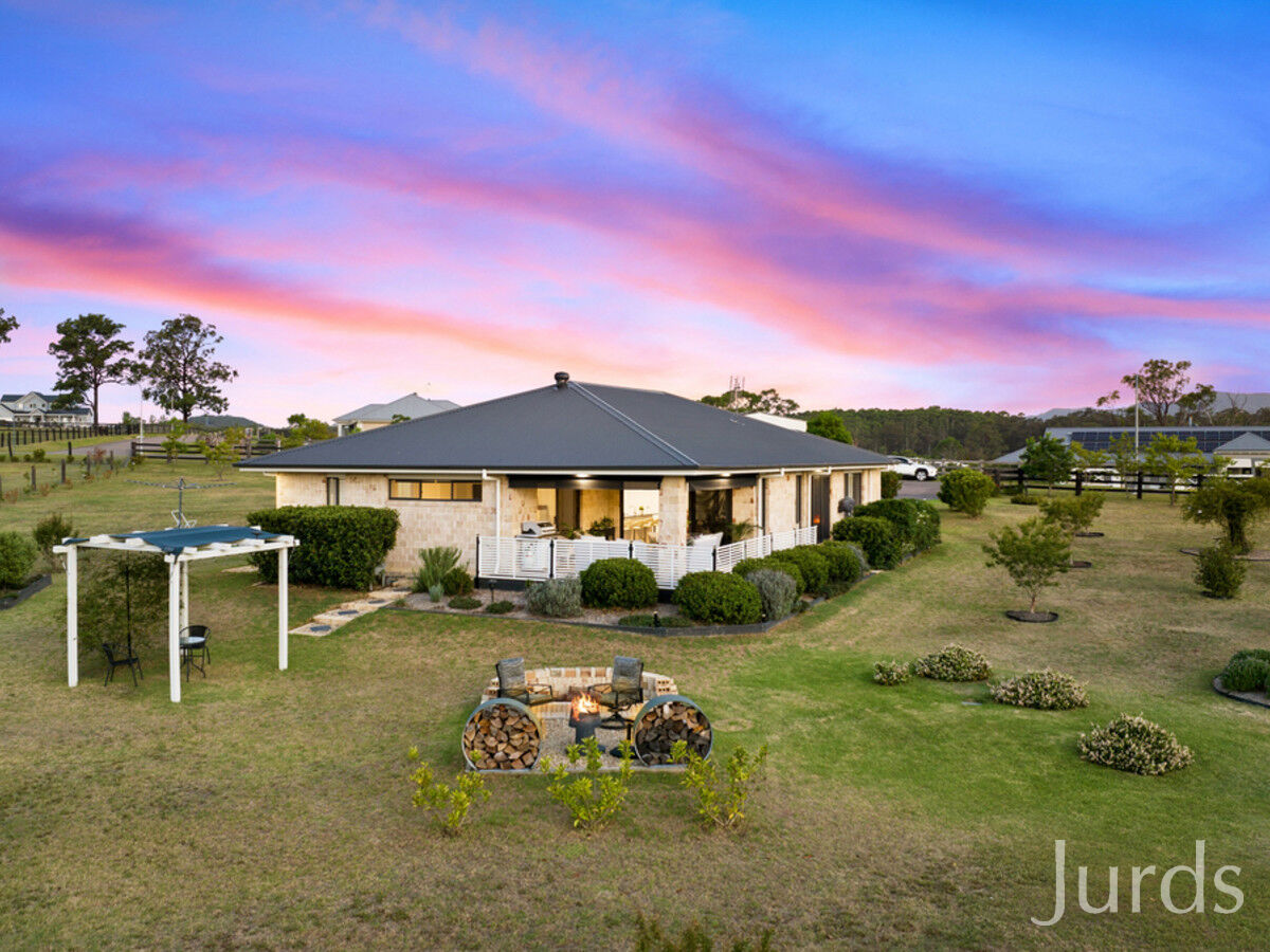 LAVISH LIFESTYLE LIVING IN HUNTER VALLEY WINE COUNTRY! Jurds Real Estate