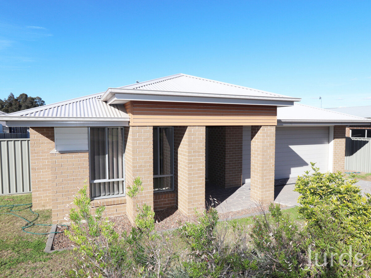 3 Chablis Drive, Cessnock, Cessnock - Thumbnail 2