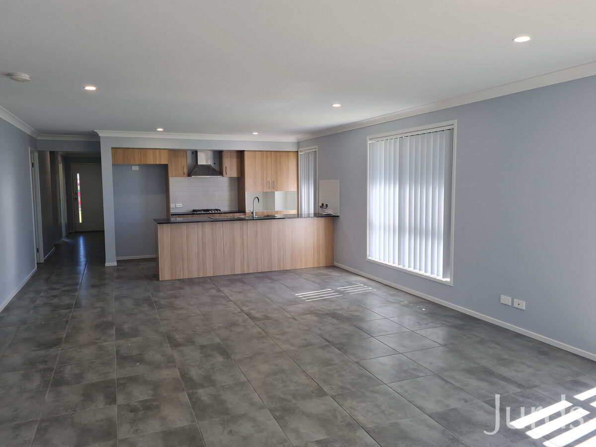 12 Cowry Street, Bellbird, Bellbird - Thumbnail 5