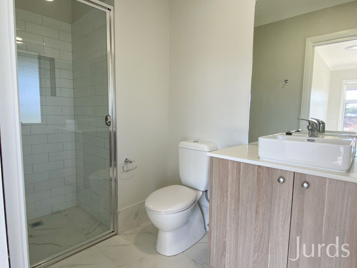 116 Triton Boulevard, North Rothbury, North Rothbury - Thumbnail 8