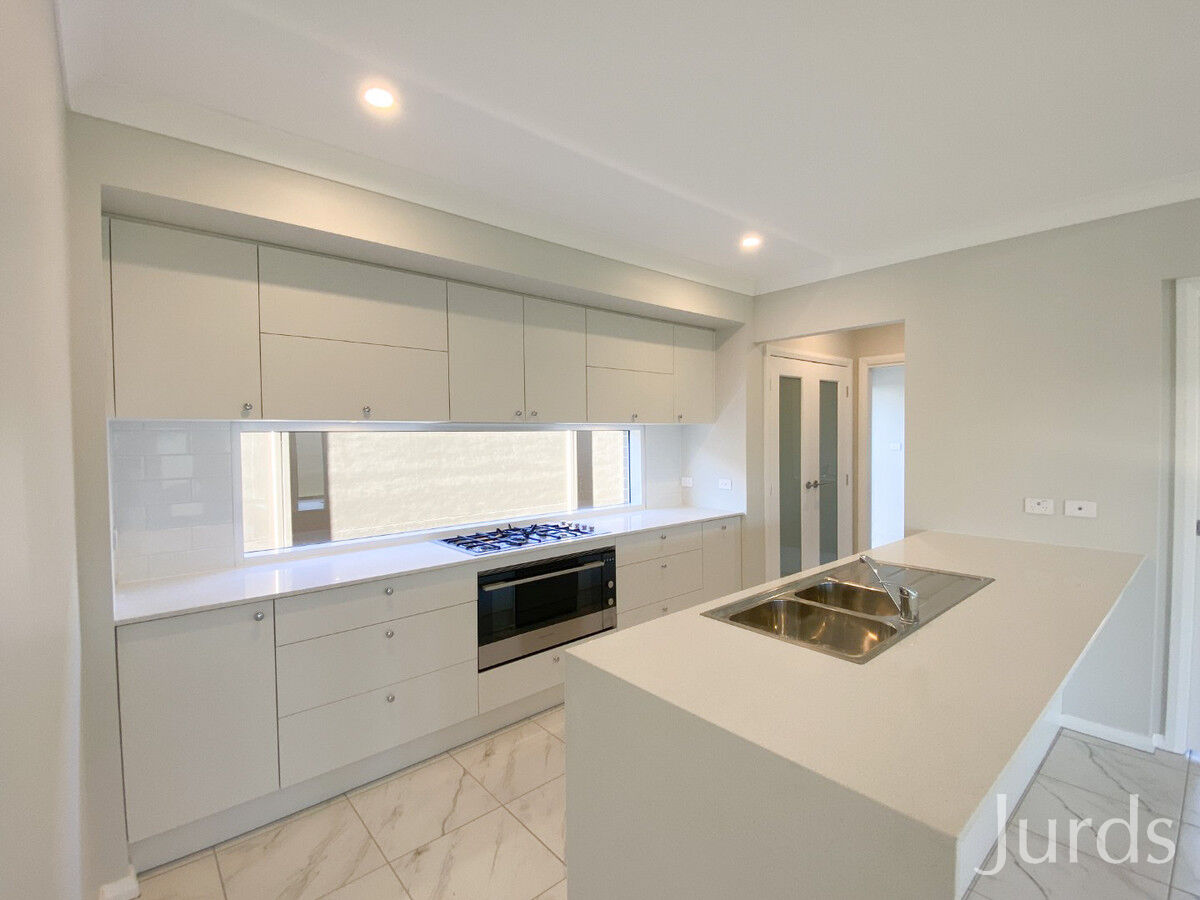 116 Triton Boulevard, North Rothbury, North Rothbury - Thumbnail 4