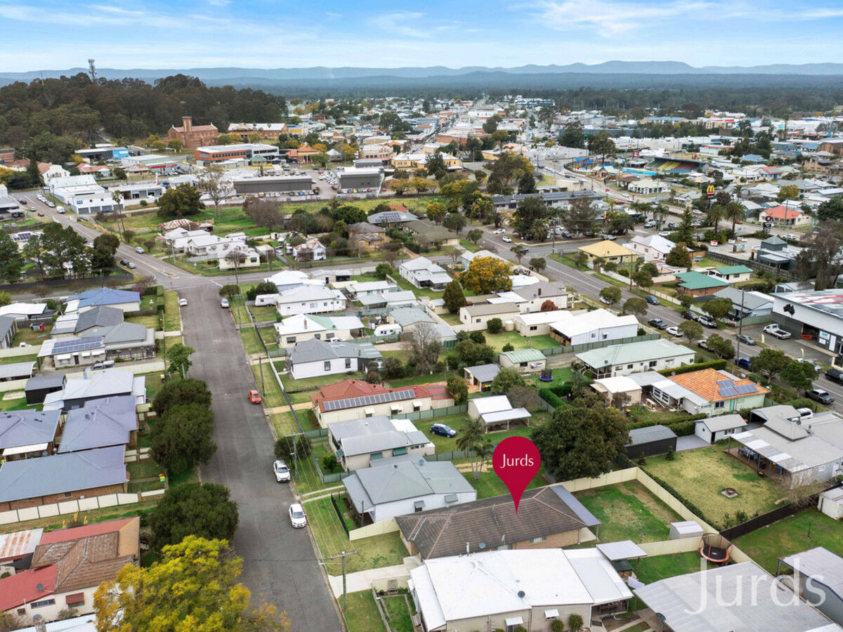 4 BEDS, 2 BATHS IN THE HEART OF CESSNOCK Jurds Real Estate