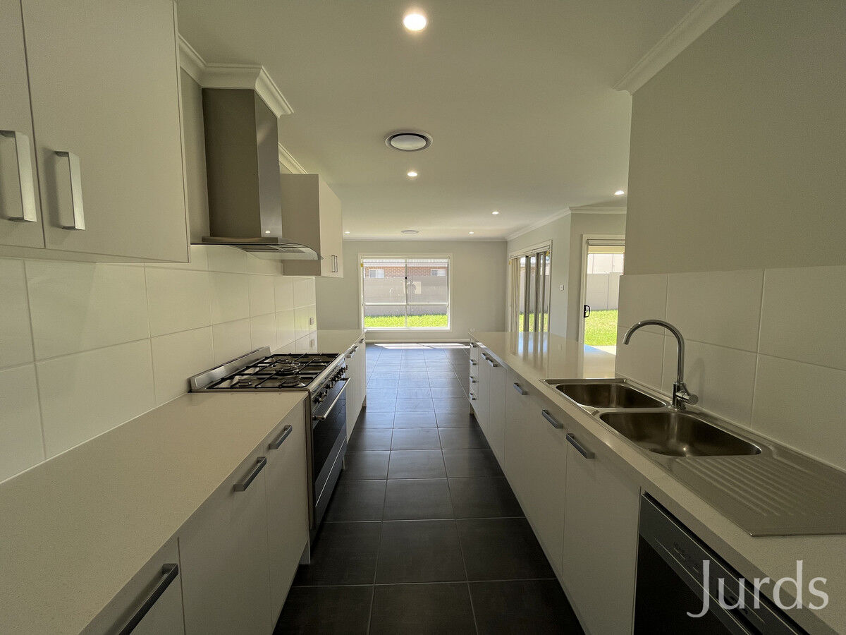 3 Burgess Way, North Rothbury, North Rothbury - Thumbnail 4