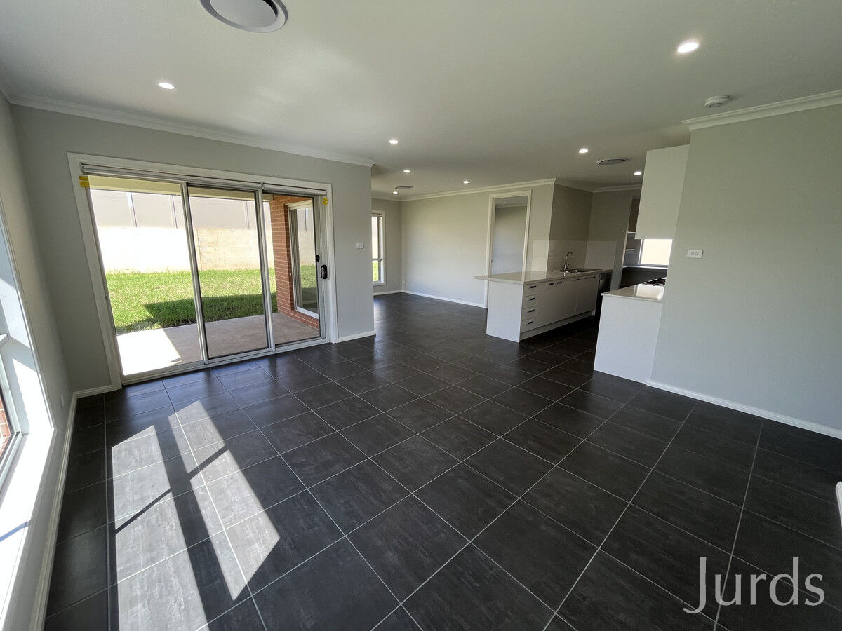 3 Burgess Way, North Rothbury, North Rothbury - Thumbnail 5