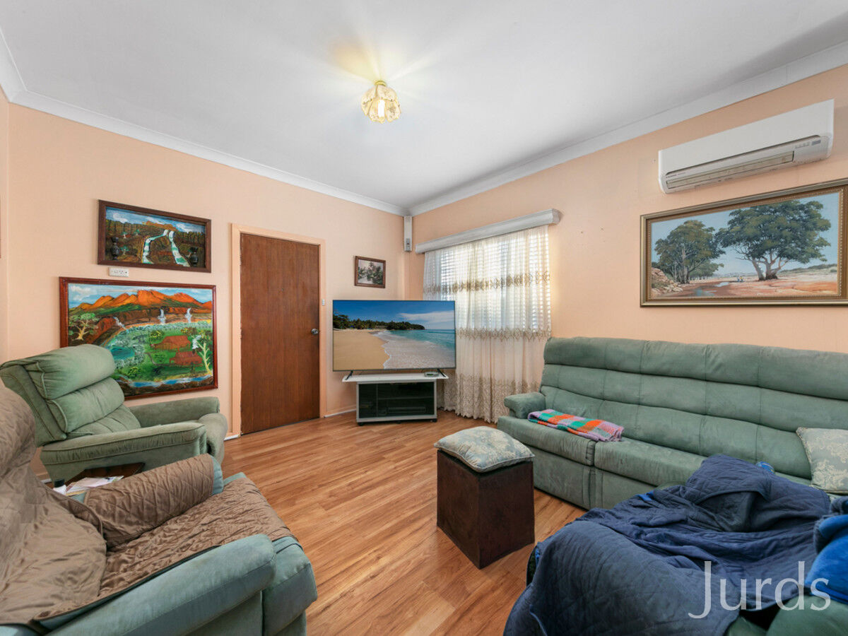44 Appleton Avenue, Weston, Weston - Thumbnail 7