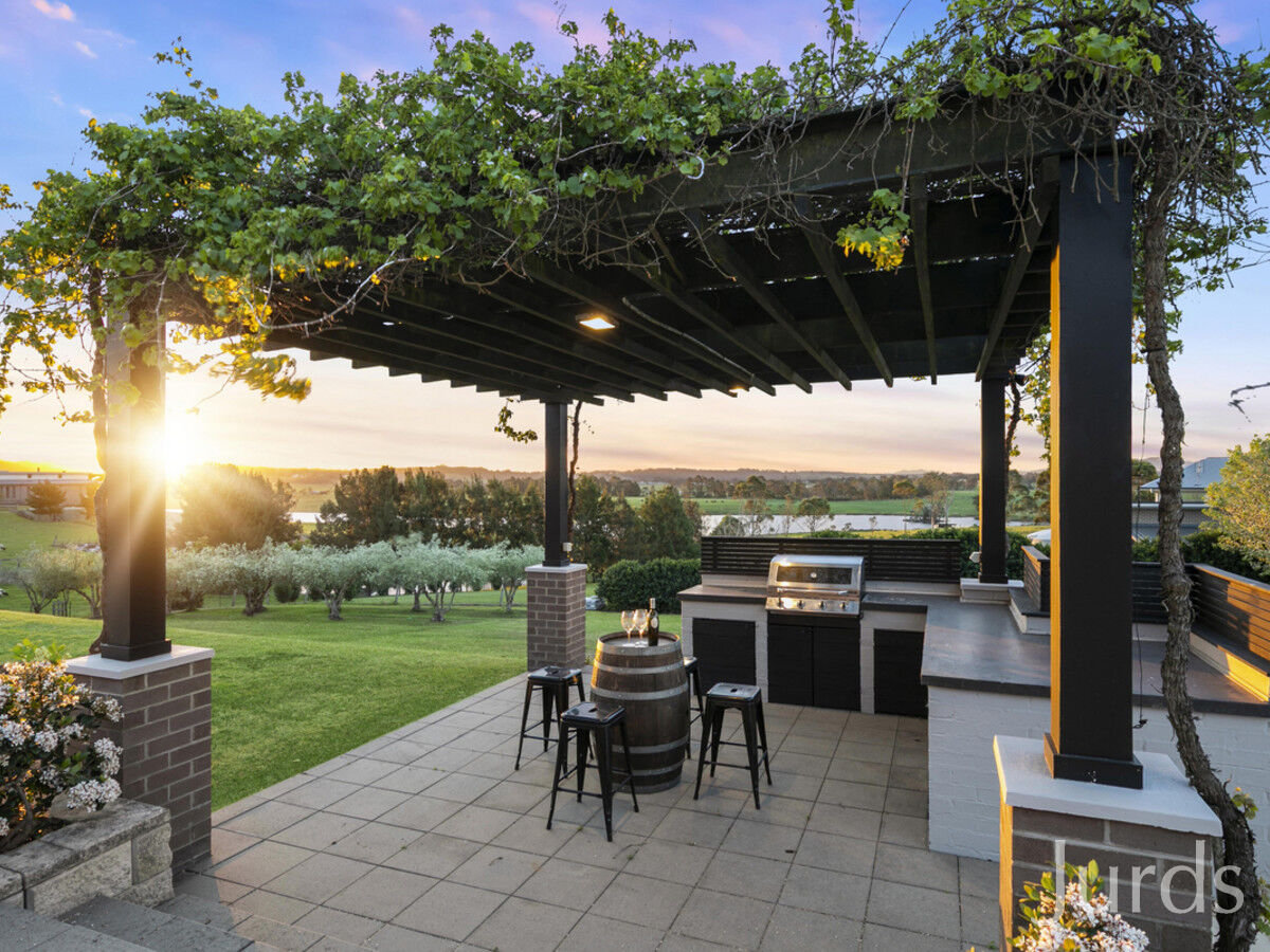 8 Loch Katrine Drive, LOCHINVAR, Lochinvar - Thumbnail 8