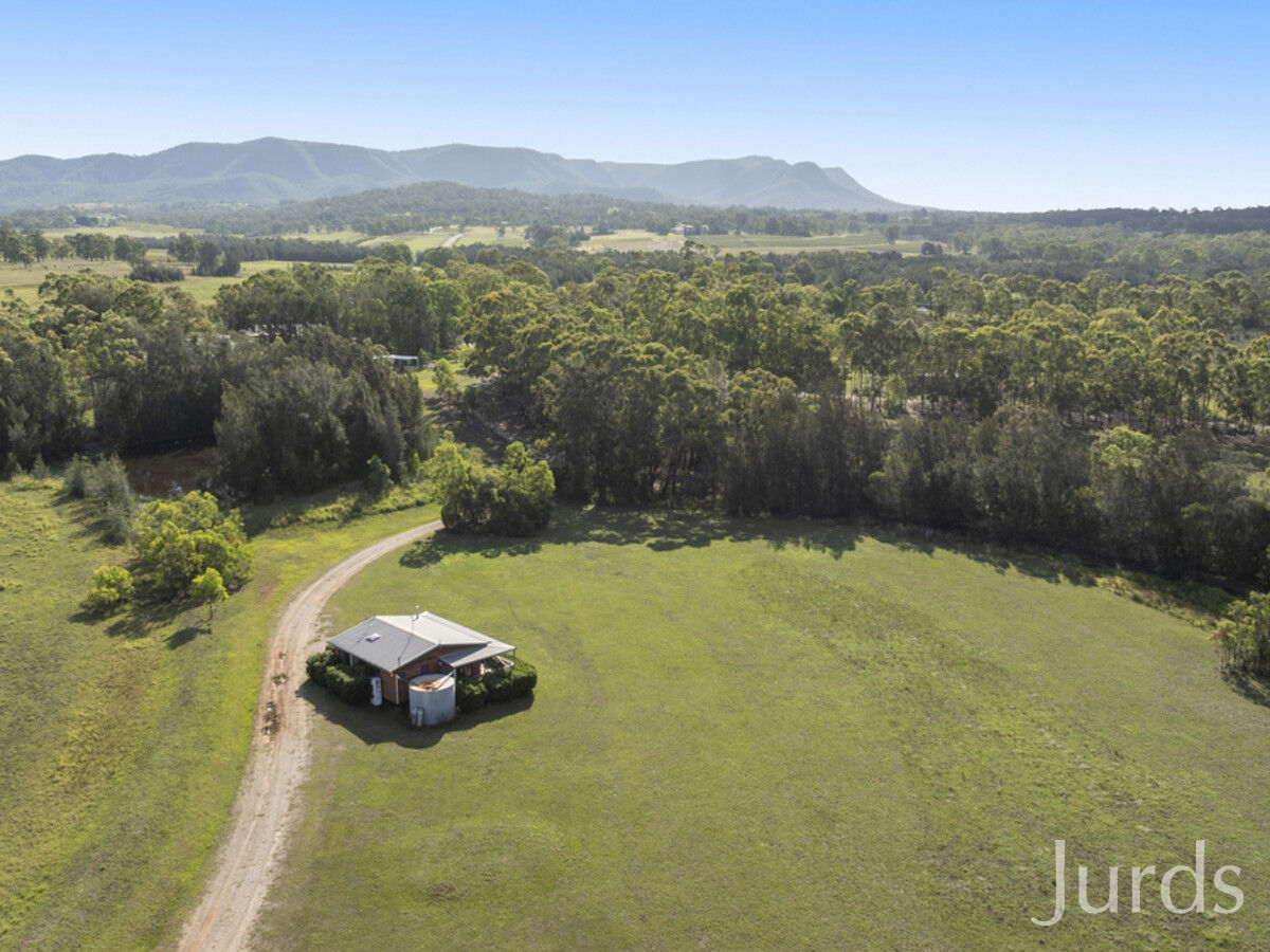 111 Halls Road, POKOLBIN, Pokolbin - Image 1