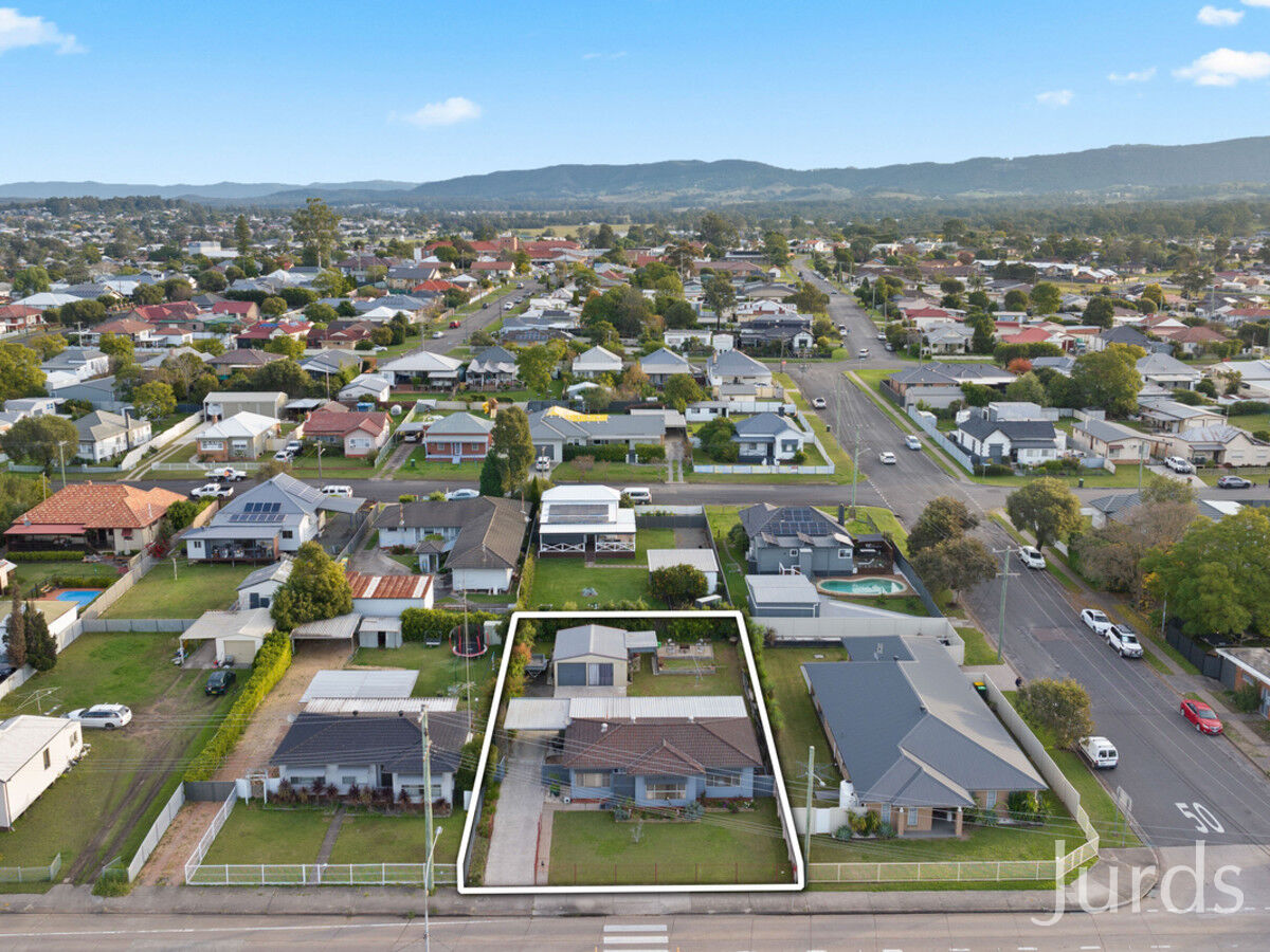 4 Beds on 800m2 Block Close to Town! Jurds Real Estate