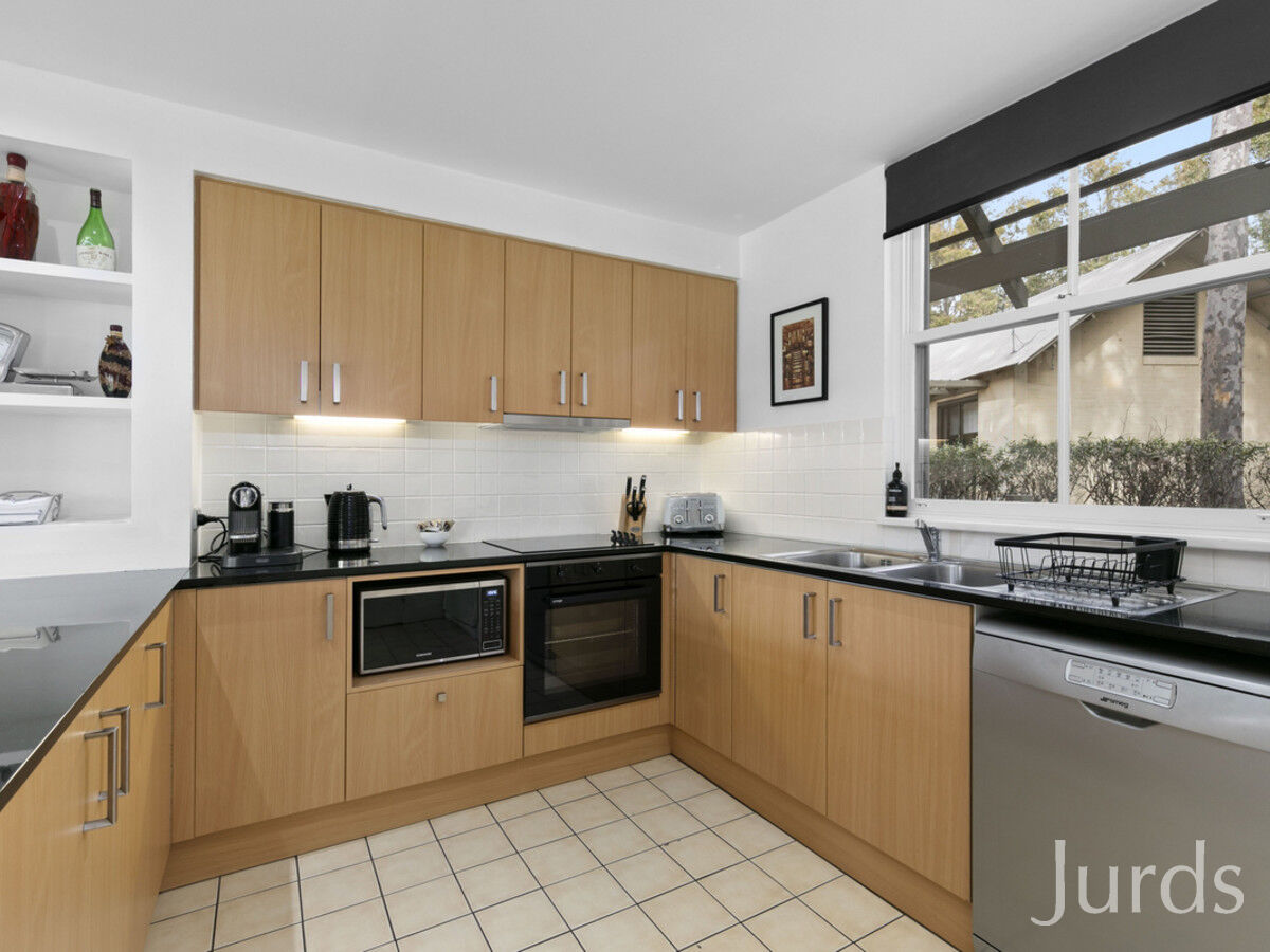 3 Bed Cypress Lakes Villa with prime golf course aspect., Rd,, Pokolbin - Thumbnail 5