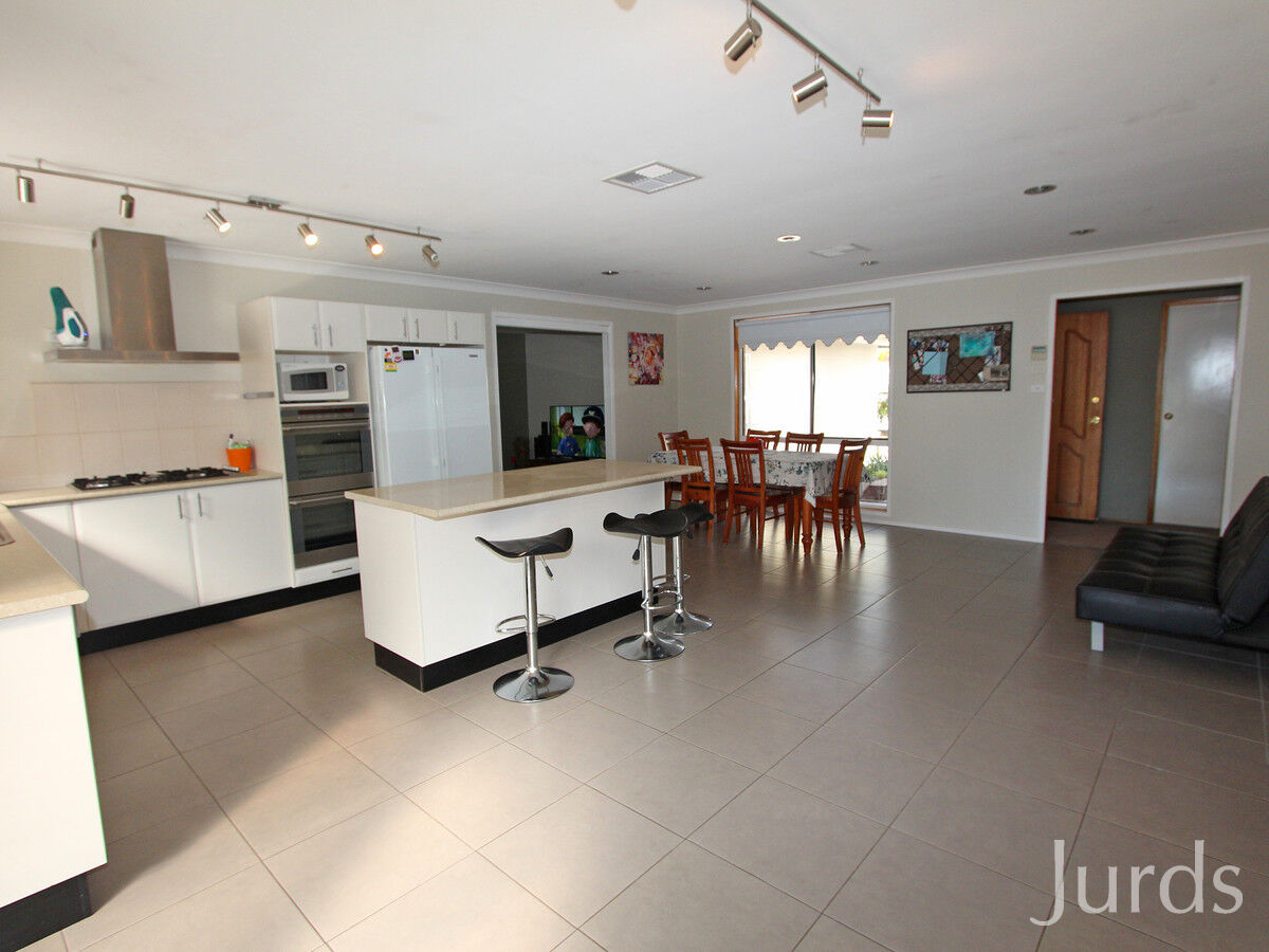 37 Mitchell Street, NORTH ROTHBURY, North Rothbury - Thumbnail 5