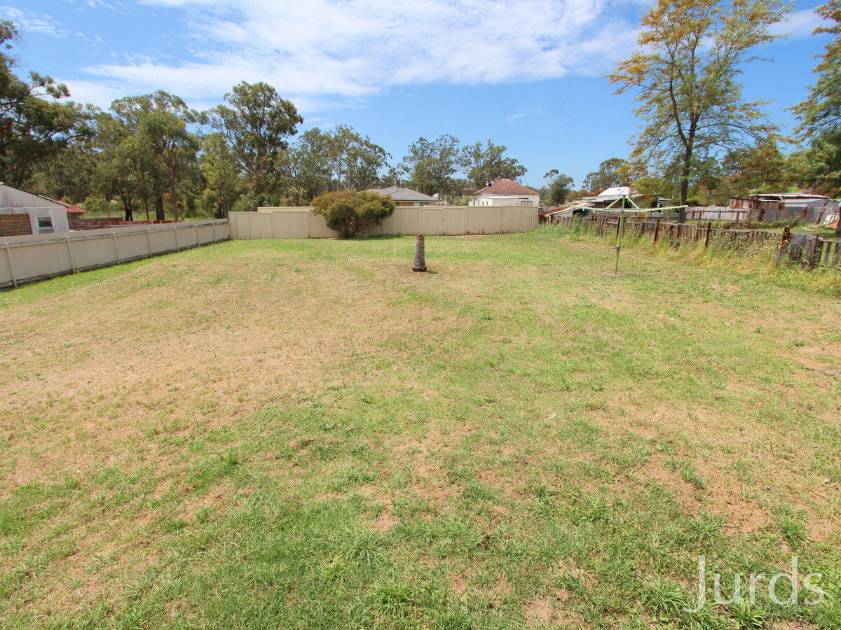 12 Aberdare Street, Kitchener, Kitchener - Thumbnail 2