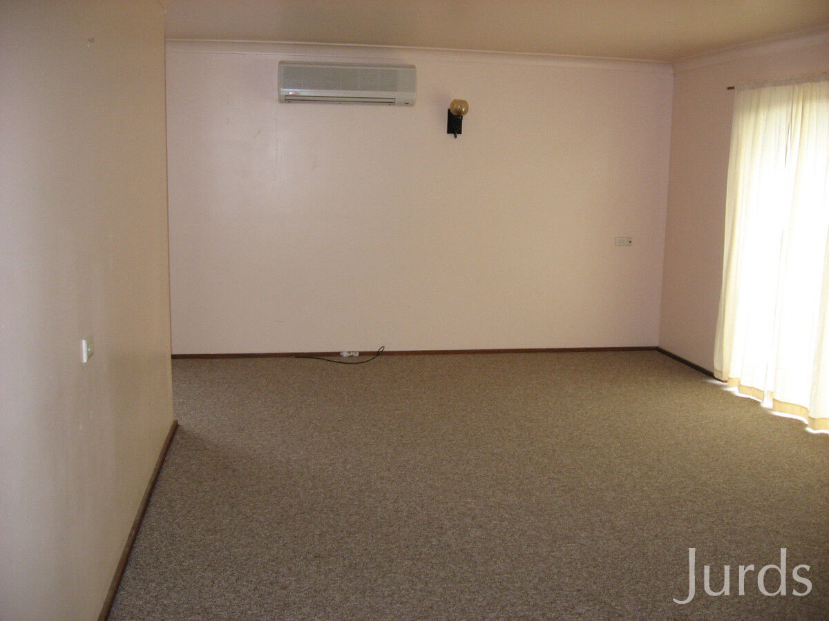 80 Cessnock Street, Aberdare, Aberdare - Thumbnail 2