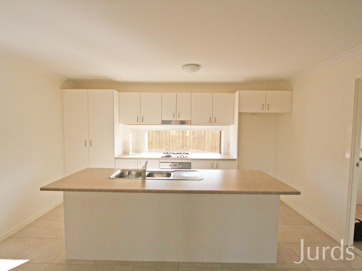 55 Stonebridge Drive, Cessnock, Cessnock - Thumbnail 4