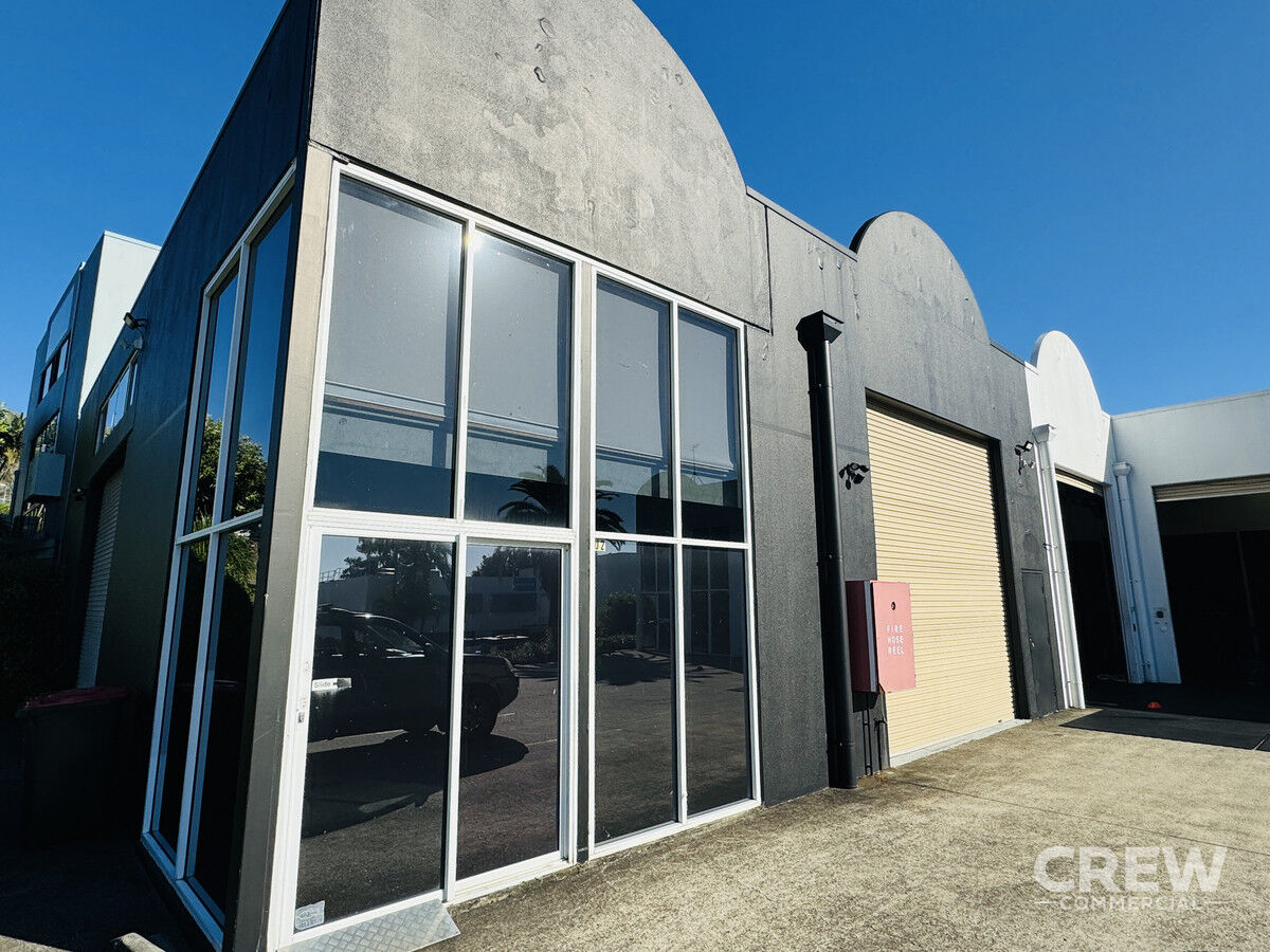 Airconditioned Warehouse with Two Roller Doors Crew Commercial