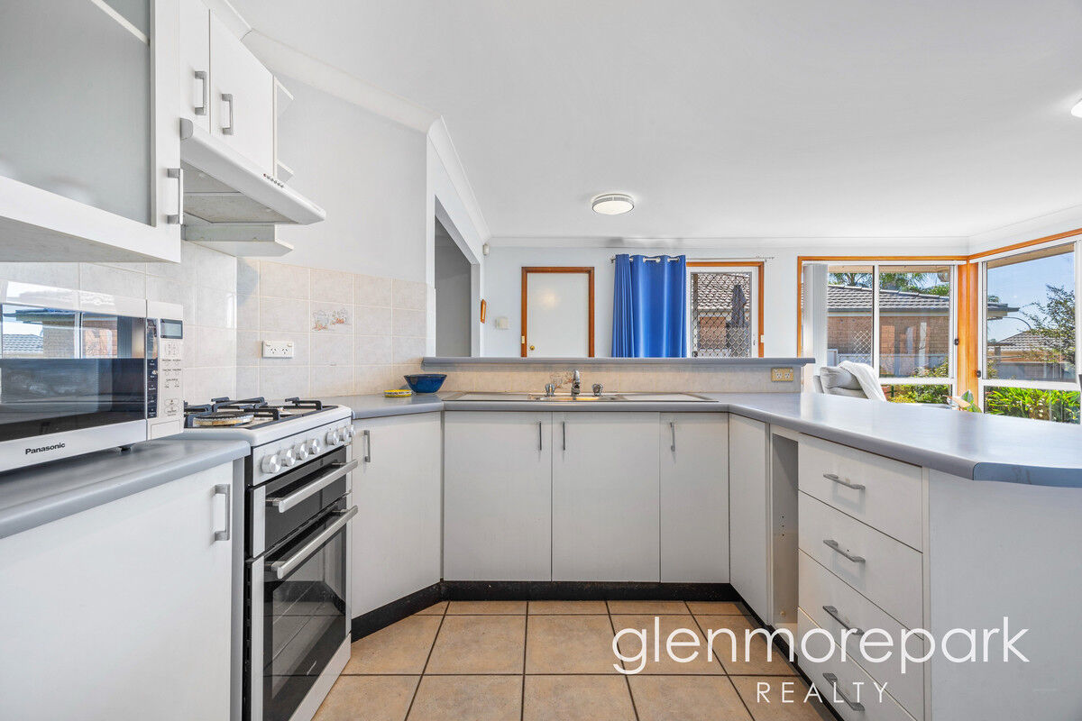 4 Bundeluk Crescent, Glenmore Park NSW 2745, Glenmore Park - Thumbnail 2