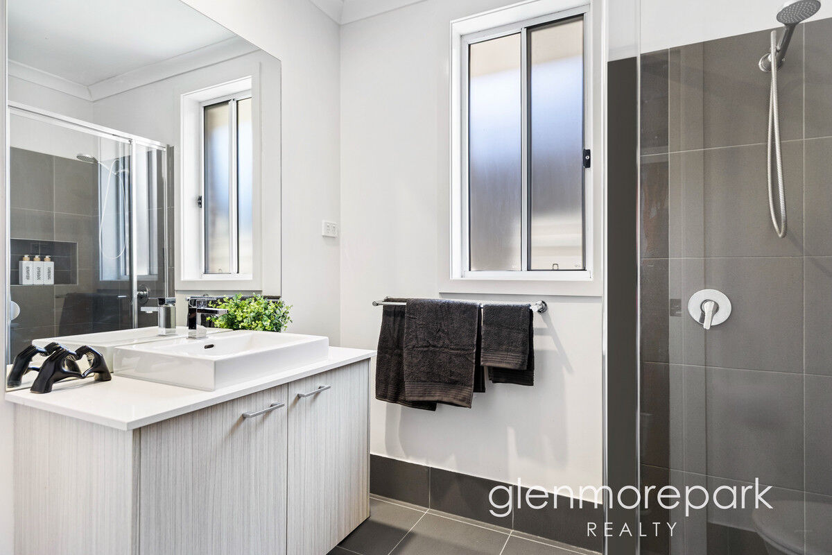 16 Middleridge Drive, Glenmore Park NSW 2745, Glenmore Park - Thumbnail 8