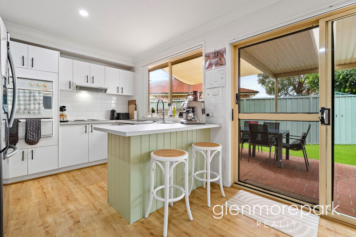 1 / 8 Lavender Close, GLENMORE PARK NSW 2745, Glenmore Park - Thumbnail 4