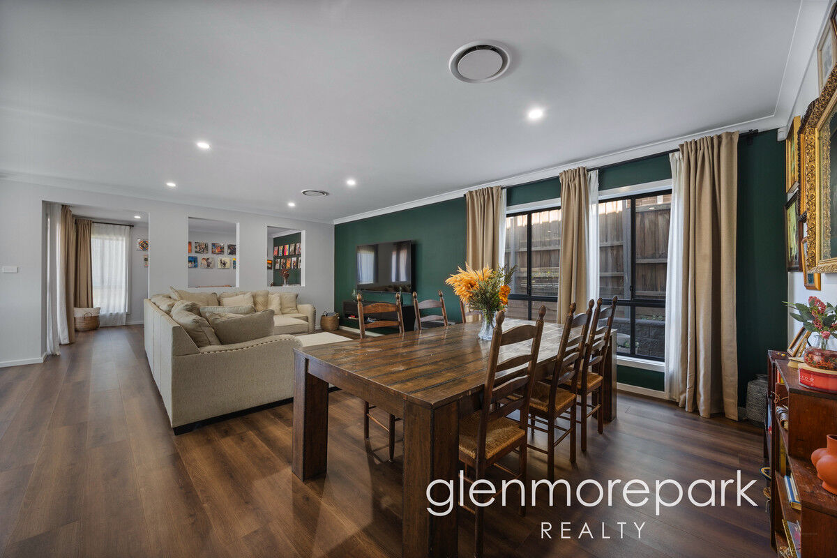 36 Shale Hill Drive, Glenmore Park NSW 2745, Glenmore Park - Thumbnail 5