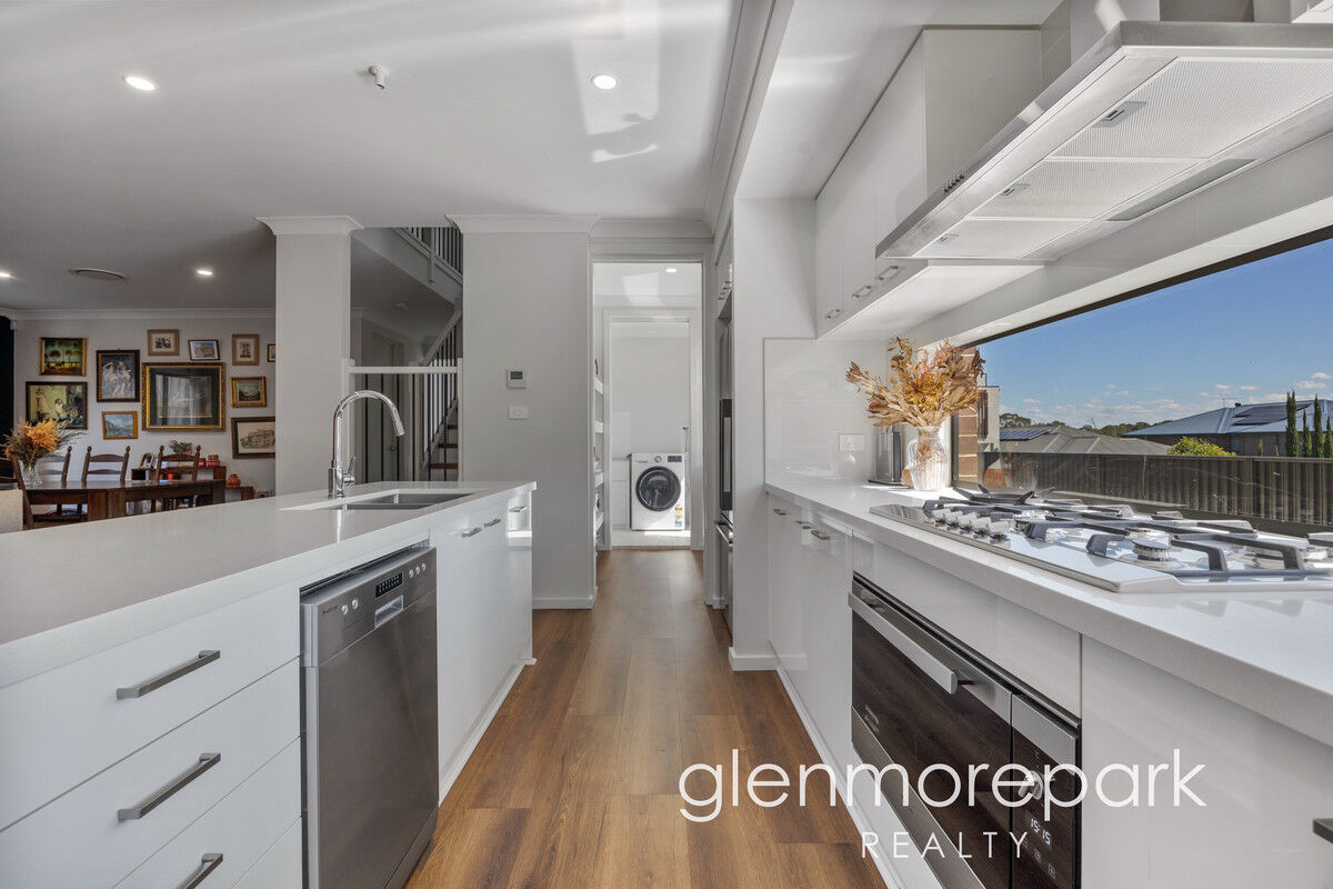 36 Shale Hill Drive, Glenmore Park NSW 2745, Glenmore Park - Thumbnail 2