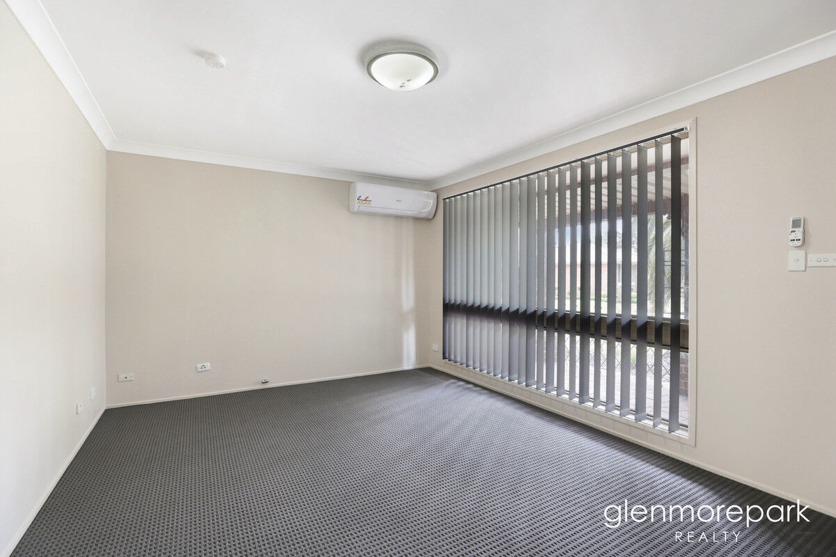 11 Dolphin Close, CLAREMONT MEADOWS NSW 2747, Claremont Meadows - Thumbnail 2