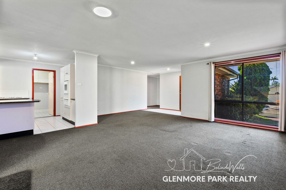 36 Woodlands Drive, GLENMORE PARK NSW 2745, Glenmore Park - Thumbnail 5