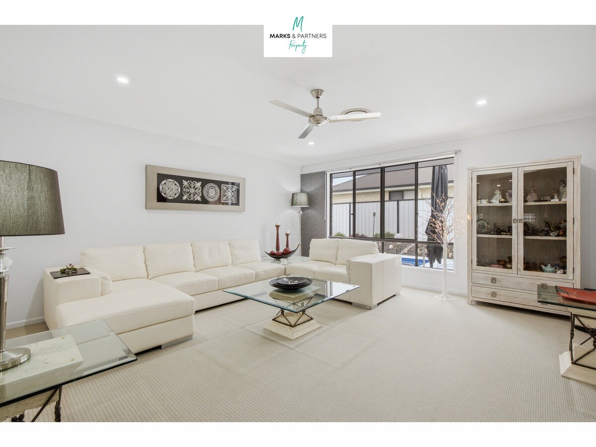 12 Mahalo Road, BOORAL QLD 4655, Booral - Thumbnail 6