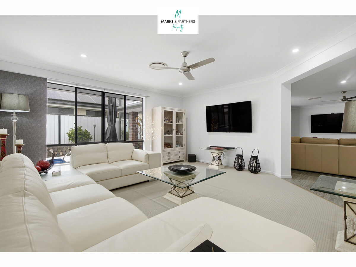 12 Mahalo Road, BOORAL QLD 4655, Booral - Thumbnail 8