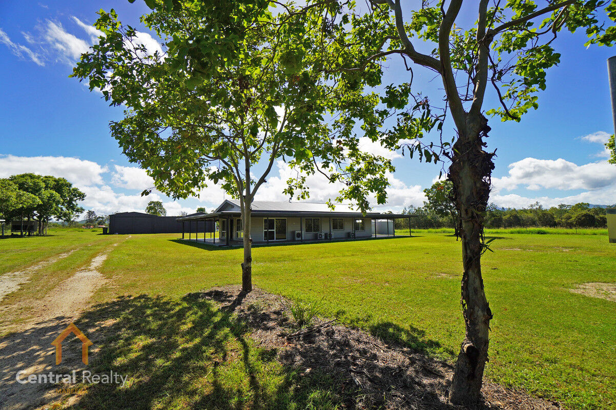 15 Emerald Heights Road, Mareeba