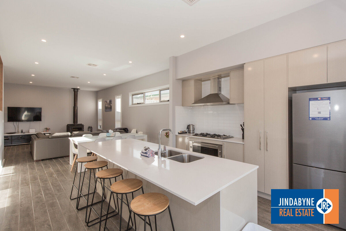 43A Twynam Street, Jindabyne NSW 2627, Jindabyne - Thumbnail 2