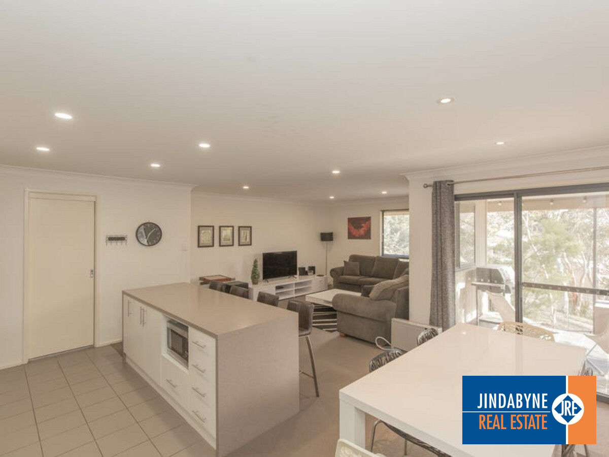 2 / 17 Kirwan Close, JINDABYNE NSW 2627, Jindabyne - Thumbnail 3