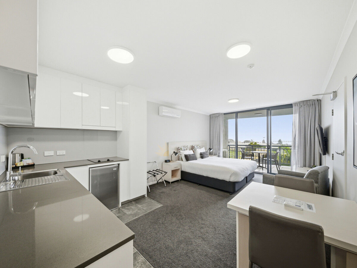 204 / 61b Dowling Street, Nelson Bay NSW 2315, Nelson Bay - Thumbnail 3