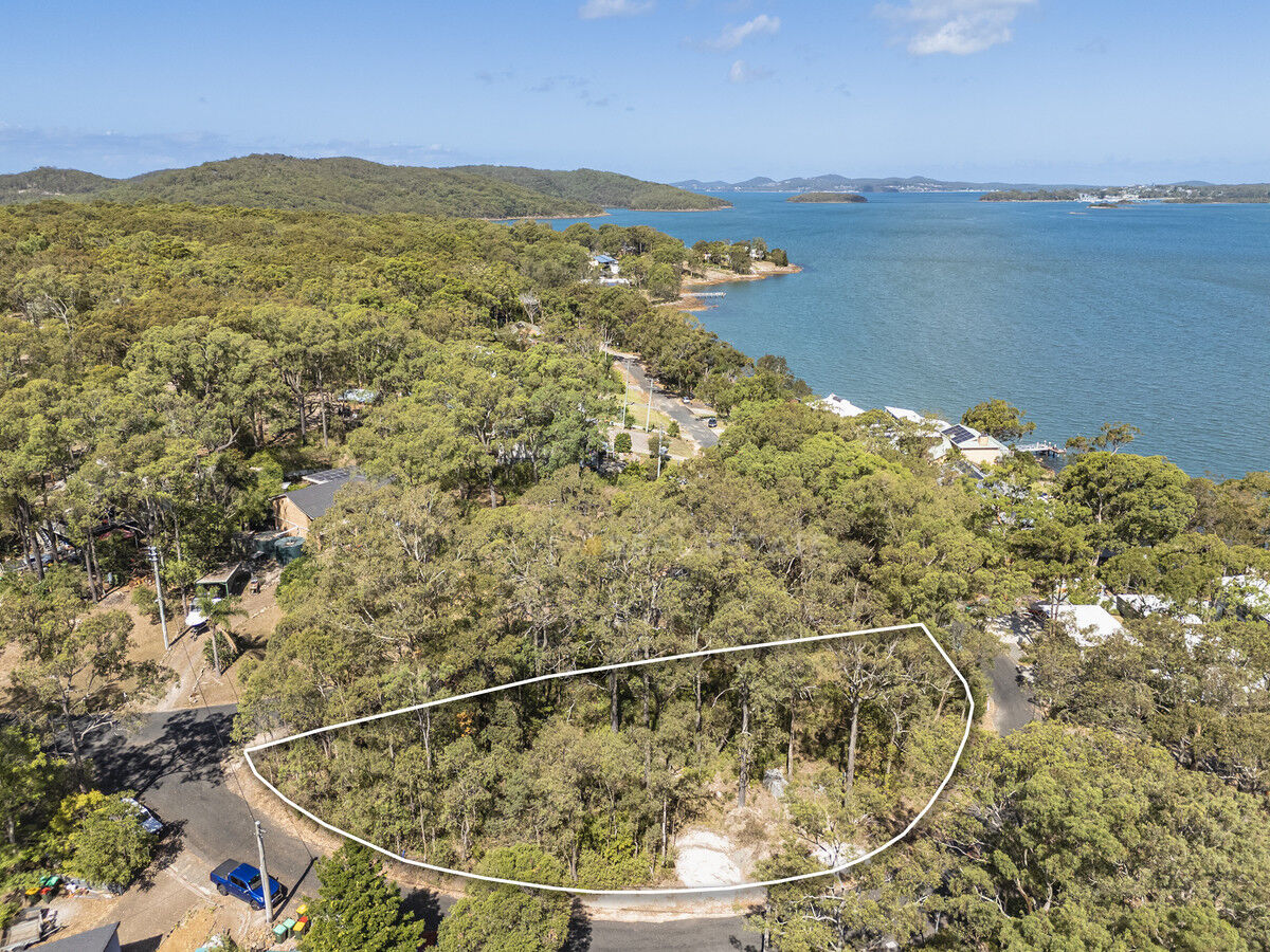 1,505m² Crescent, North Arm Cove - Thumbnail 3
