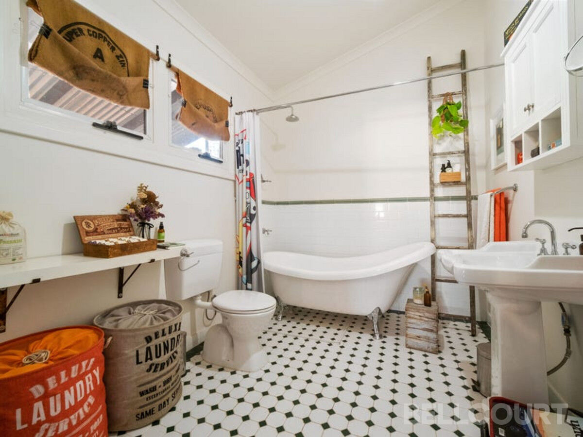 5 Holmesdale Road, WOODBRIDGE WA 6056, Woodbridge - Thumbnail 2