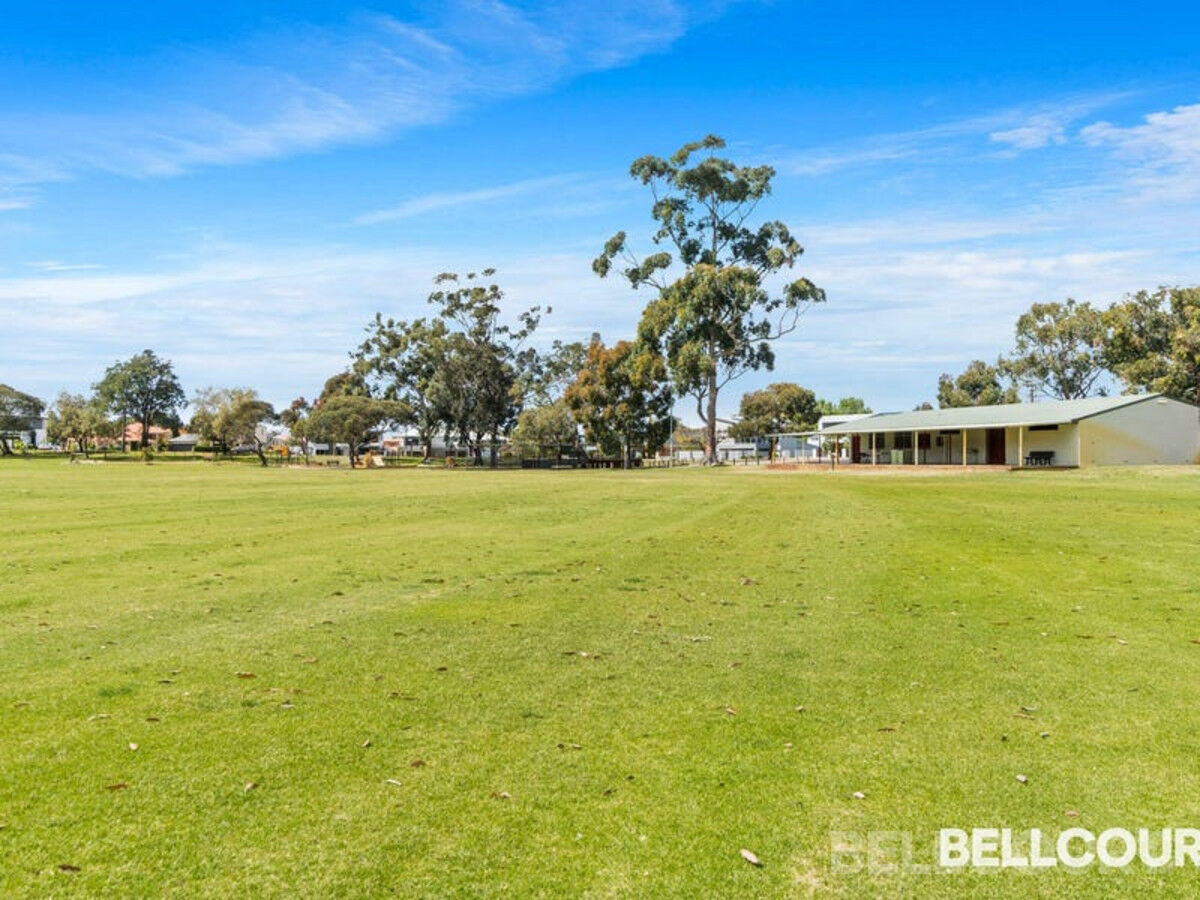 14 Hillside Crescent, MAYLANDS WA 6051, Maylands - Thumbnail 4