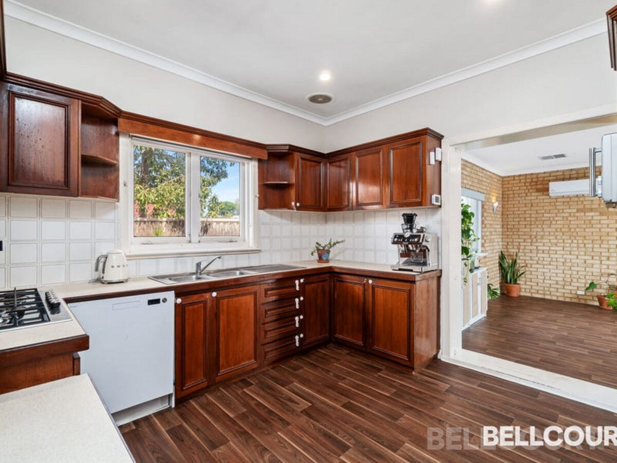 296 Morley Drive East, EDEN HILL WA 6054, Eden Hill - Thumbnail 2