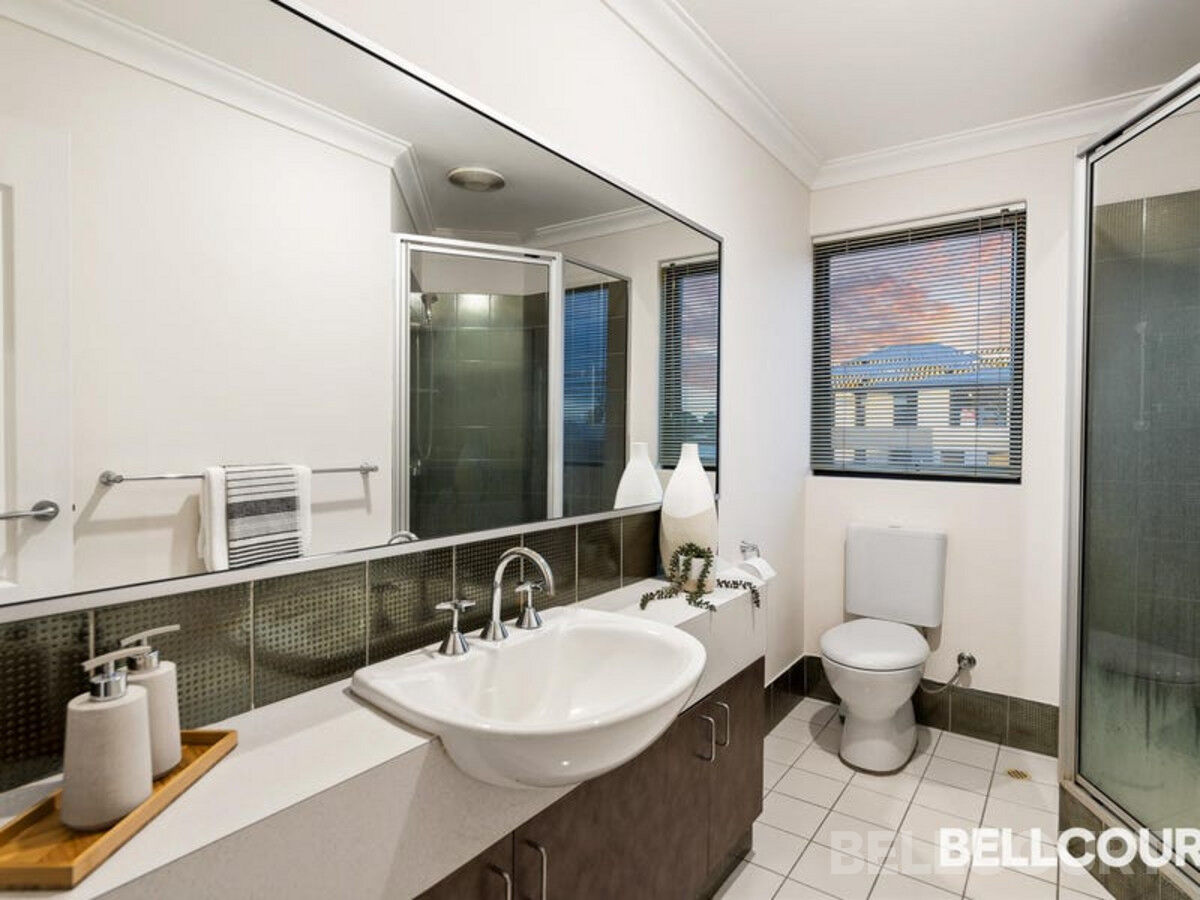 13 / 7 Fogerthorpe Crescent, MAYLANDS WA 6051, Maylands - Thumbnail 2