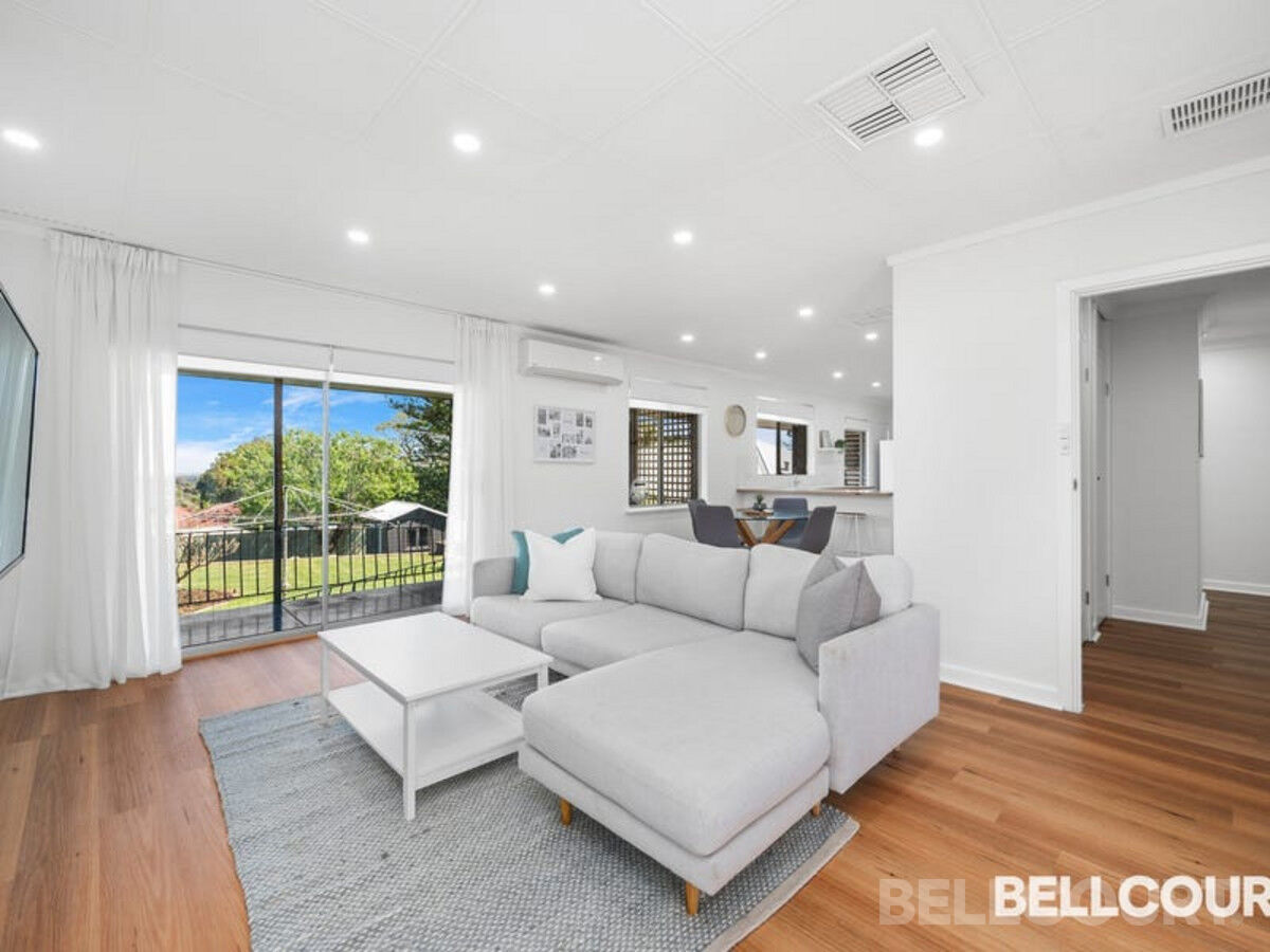 118 Derry Avenue, MOUNT NASURA WA 6112, Mount Nasura - Thumbnail 2