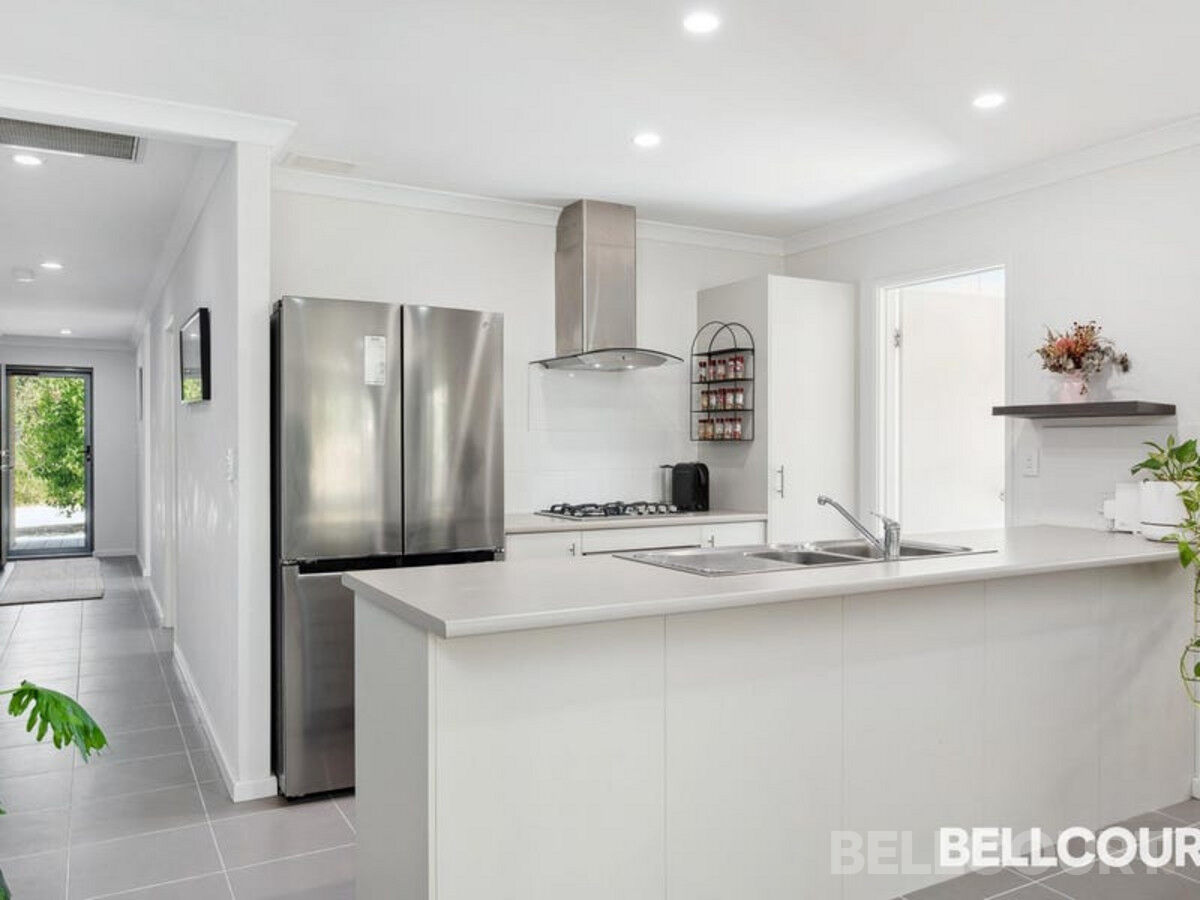 12A Centenary Court, BASSENDEAN WA 6054, Bassendean - Thumbnail 2