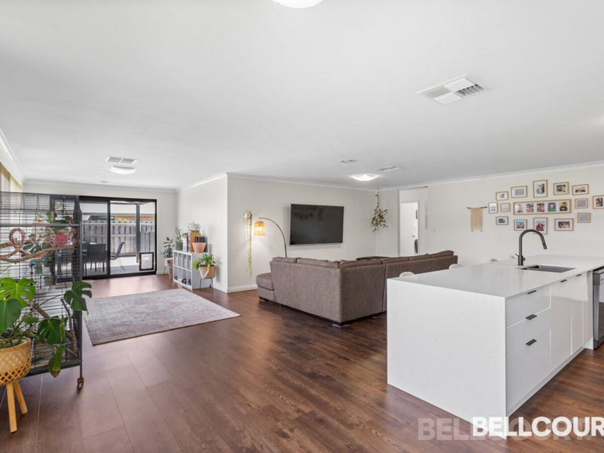 7 Musselbrook Trail, ELLENBROOK WA 6069, Ellenbrook - Thumbnail 4