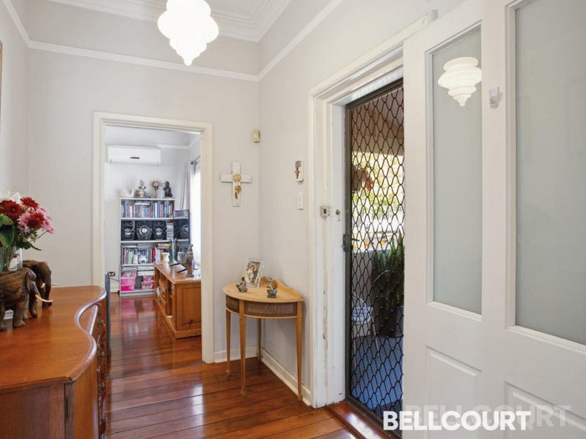 66B Ivanhoe Street, BASSENDEAN WA 6054, Bassendean - Thumbnail 2
