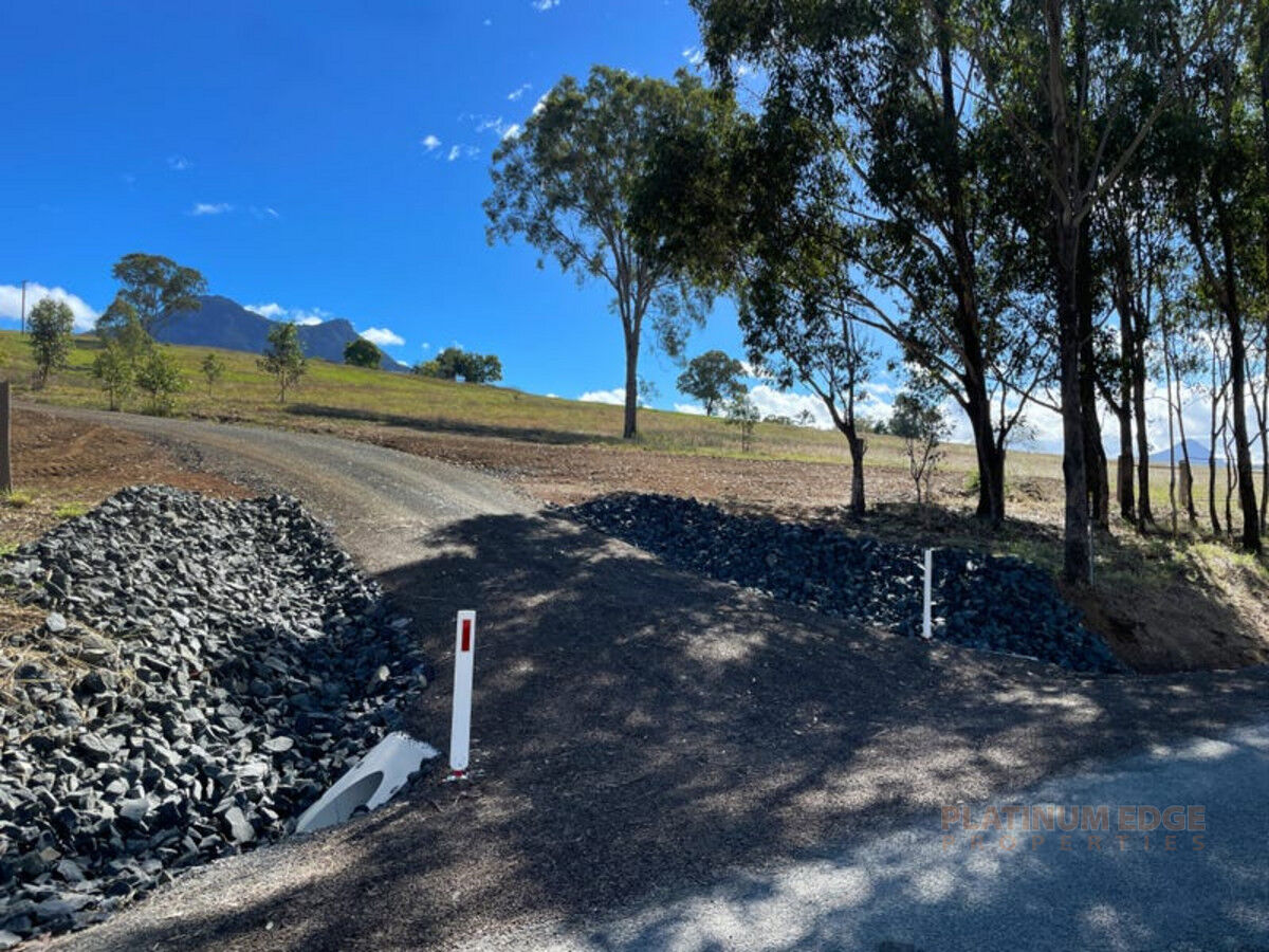 402 Upper Logan Road, BARNEY VIEW QLD 4287, Barney View - Thumbnail 2