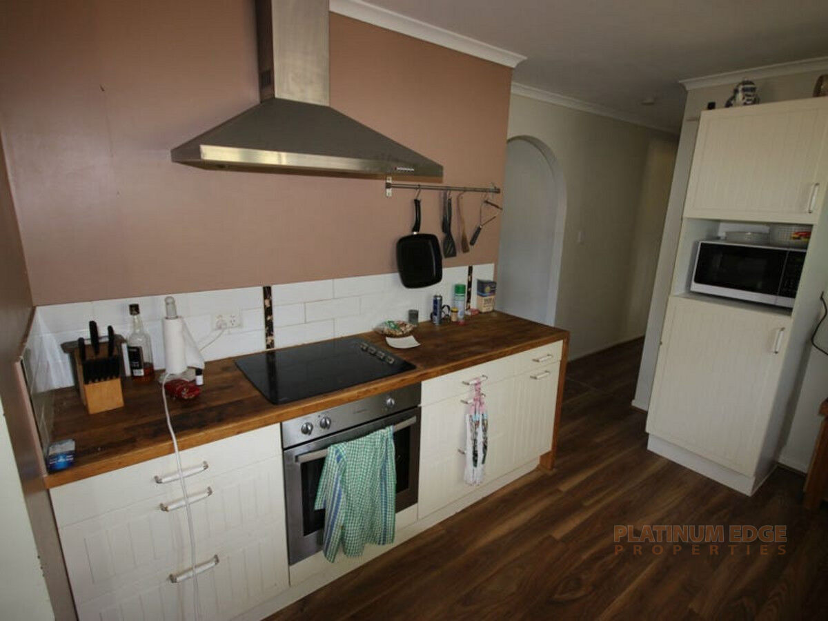 33 Edward Street, RATHDOWNEY QLD 4287, Rathdowney - Thumbnail 2