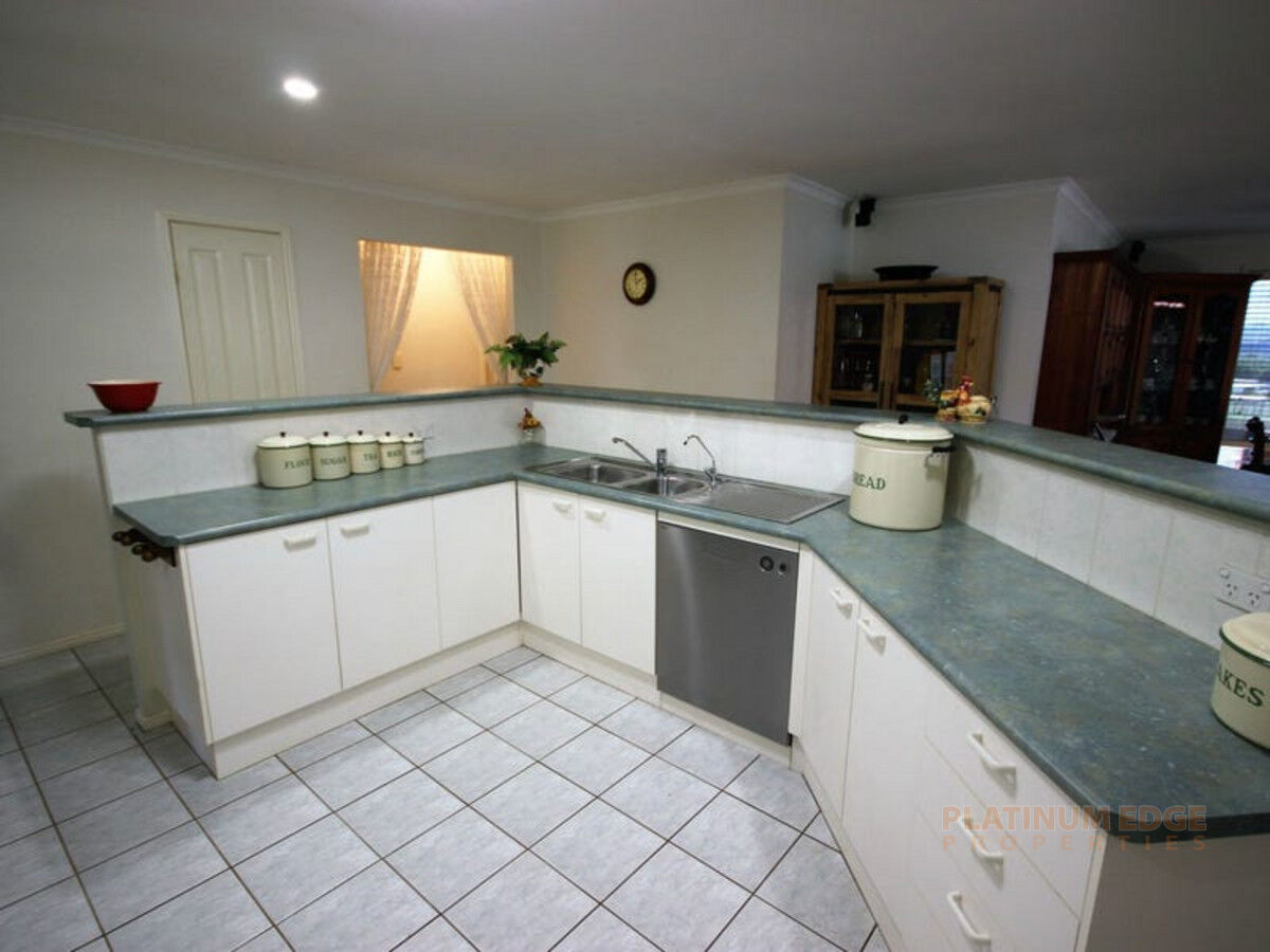 16 Michaelina Drive, BEAUDESERT QLD 4285, Beaudesert - Thumbnail 8