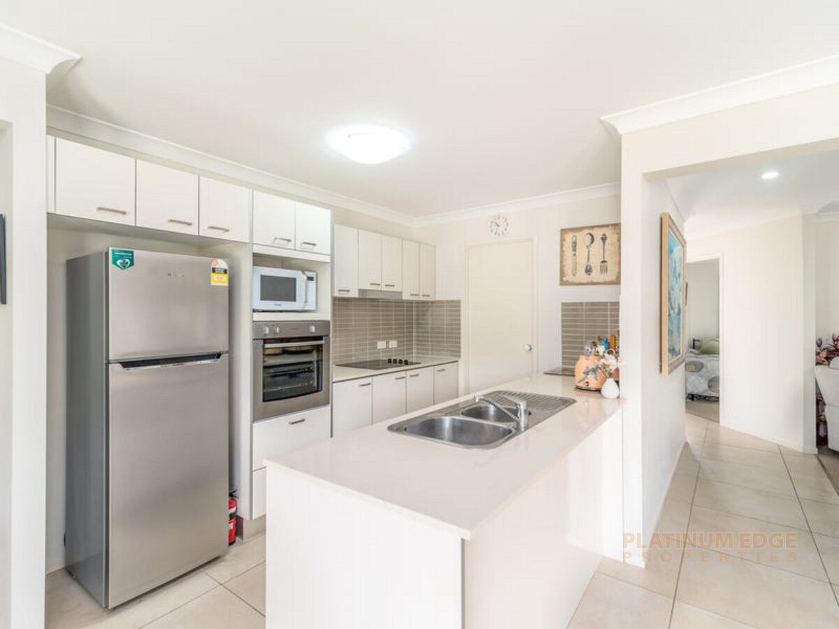 14 Kingsley Drive, BEAUDESERT QLD 4285, Beaudesert - Thumbnail 3