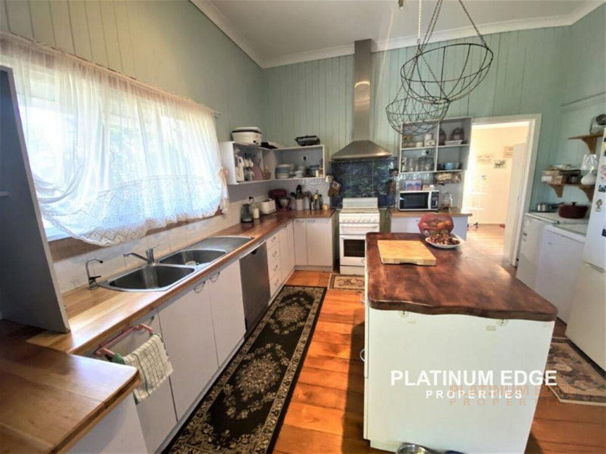 2 Montague Street, BEAUDESERT QLD 4285, Beaudesert - Thumbnail 4