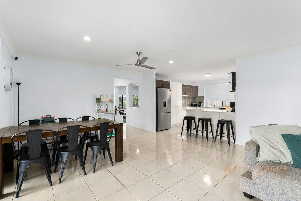 11 Phoebe Way, Gleneagle QLD 4285, Gleneagle - Thumbnail 5