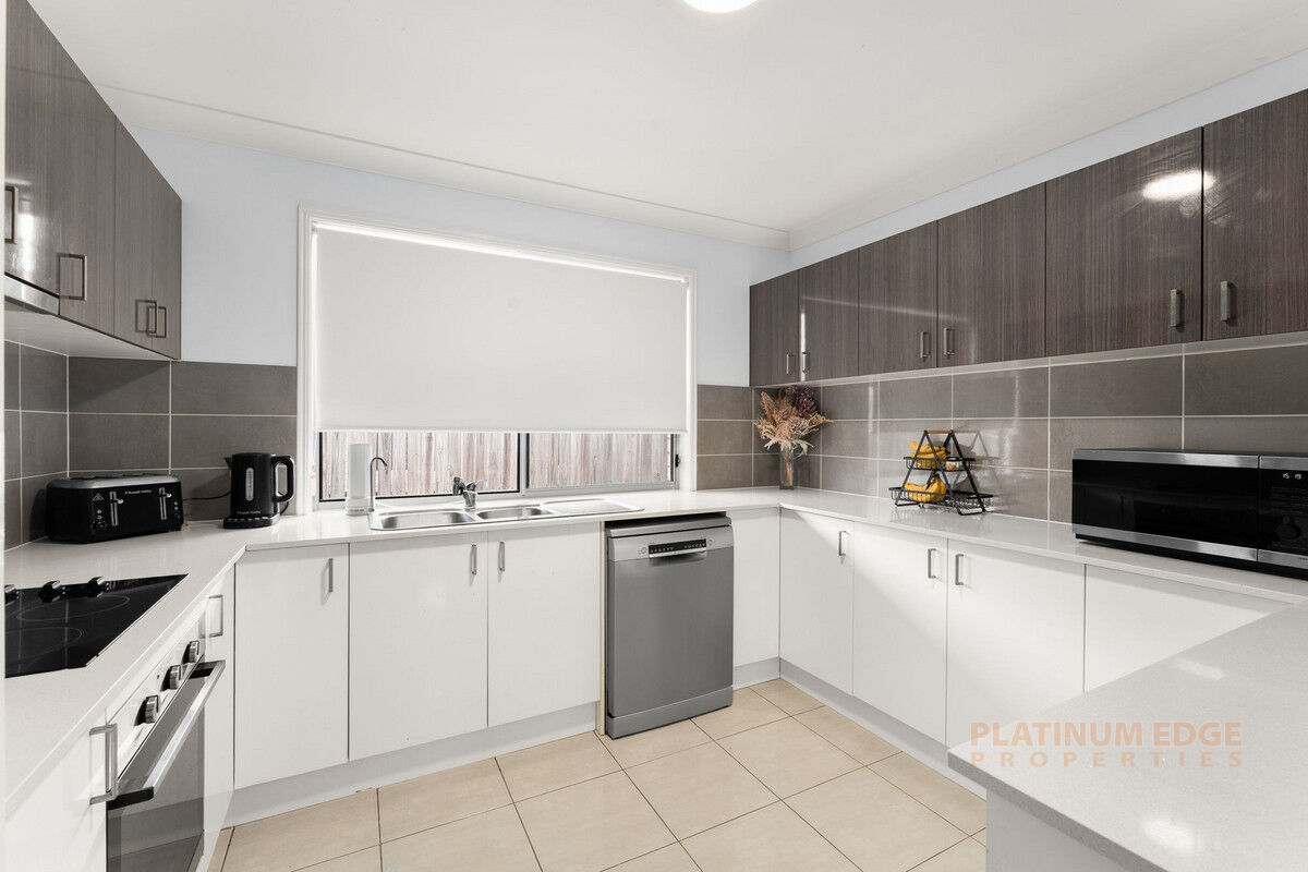 11 Phoebe Way, Gleneagle QLD 4285, Gleneagle - Thumbnail 7